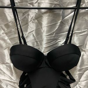 Sexy bathing suit with cutouts